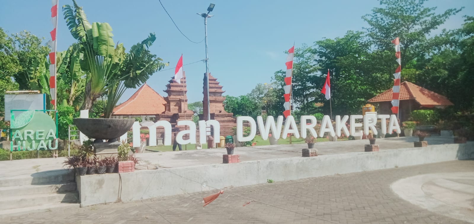 Taman Dwarakerta